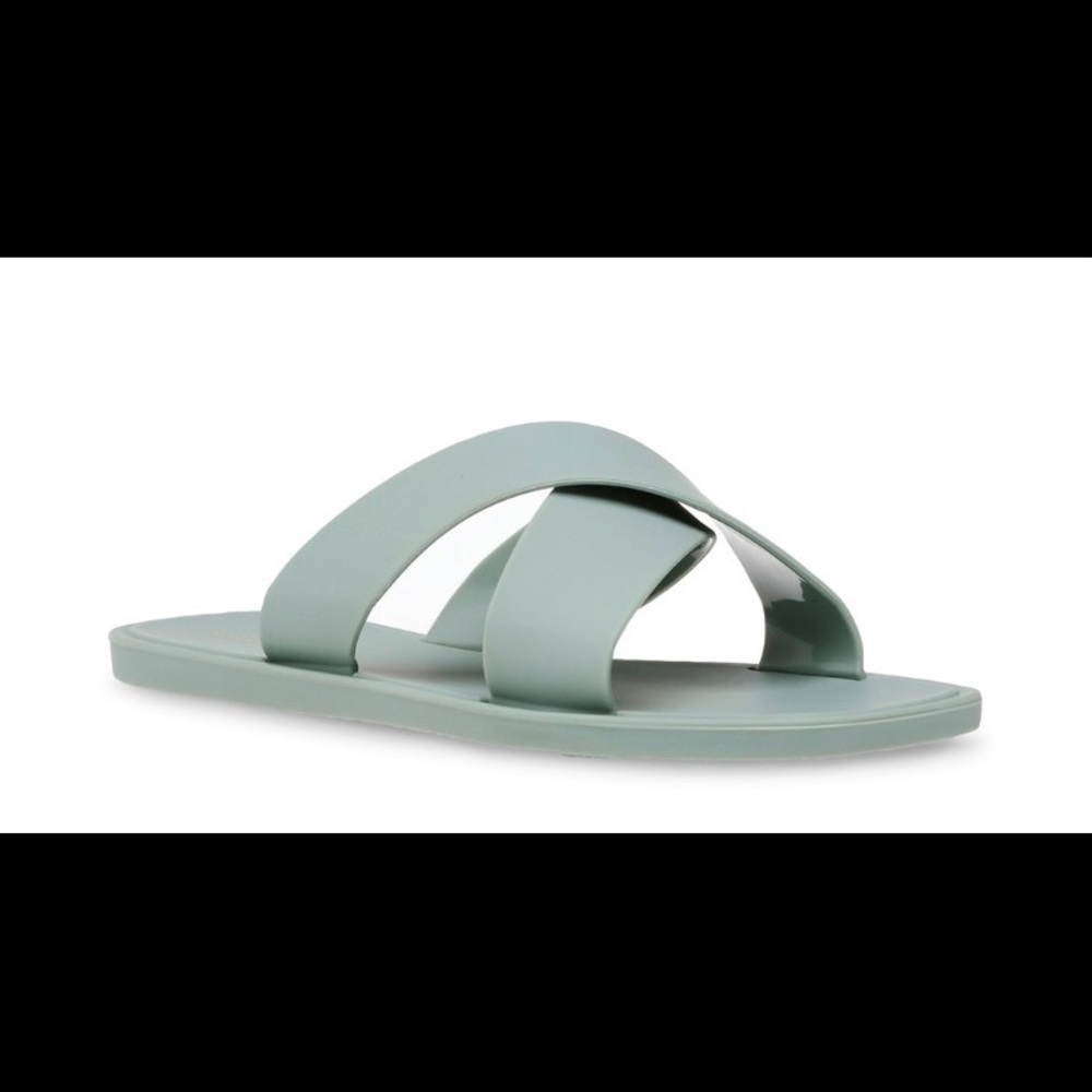 Steve Madden Horizon Slide - Size 7 - Light Blue